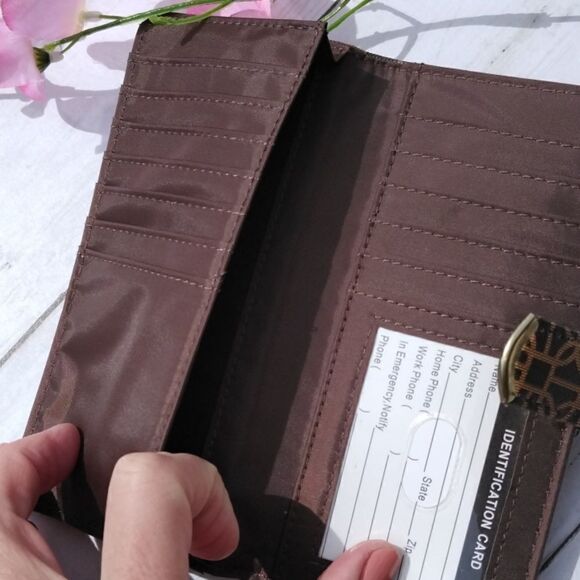 Womens Slim Wallet  - Picture 4 of 6